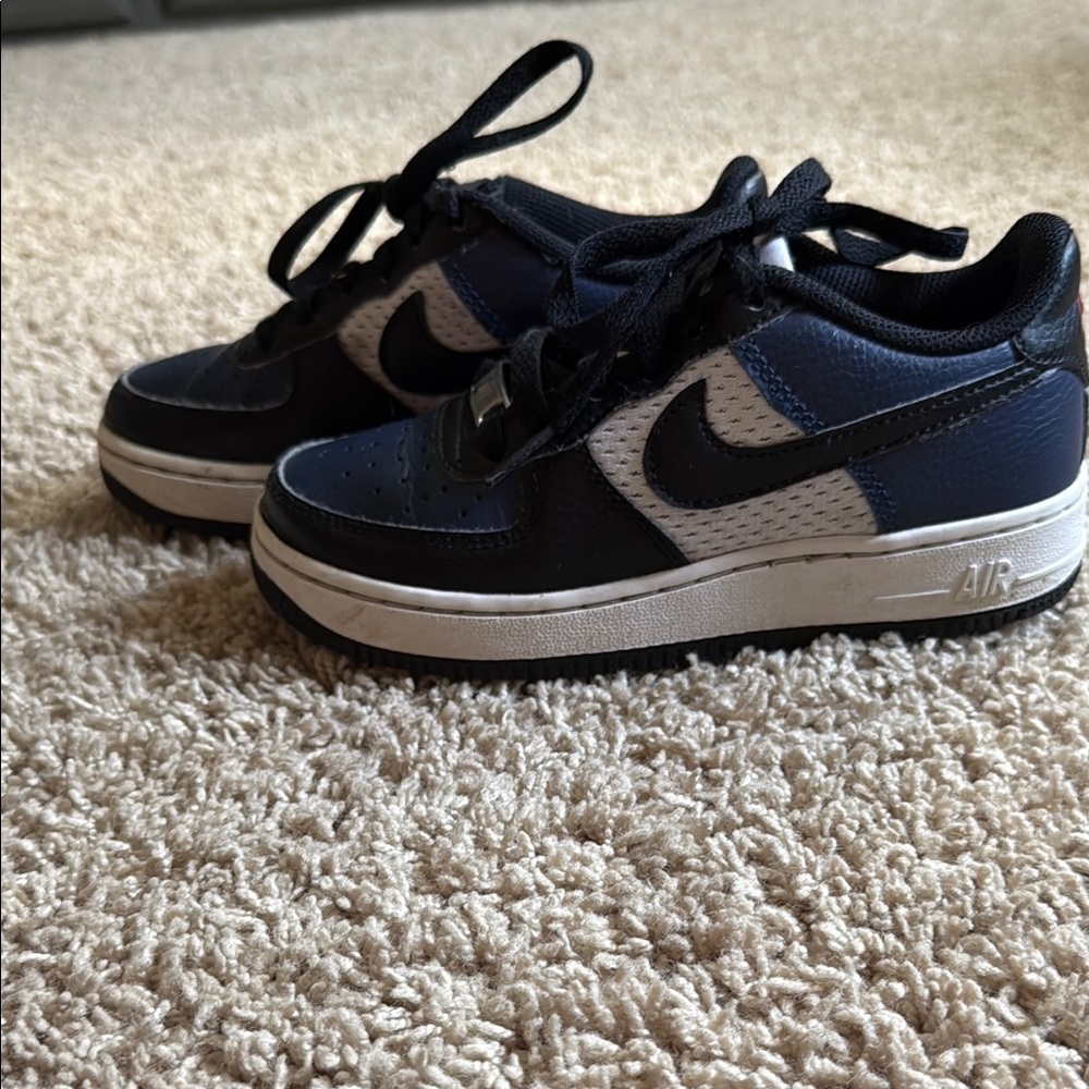 Nike Black and Blue Sneakers Classic Design